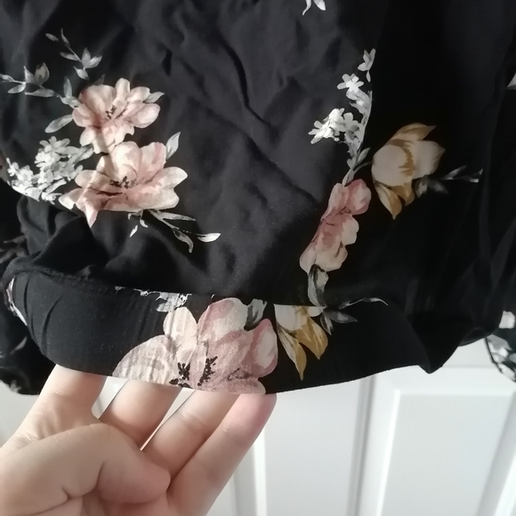 Floral long sleeve - Picture 6 of 6